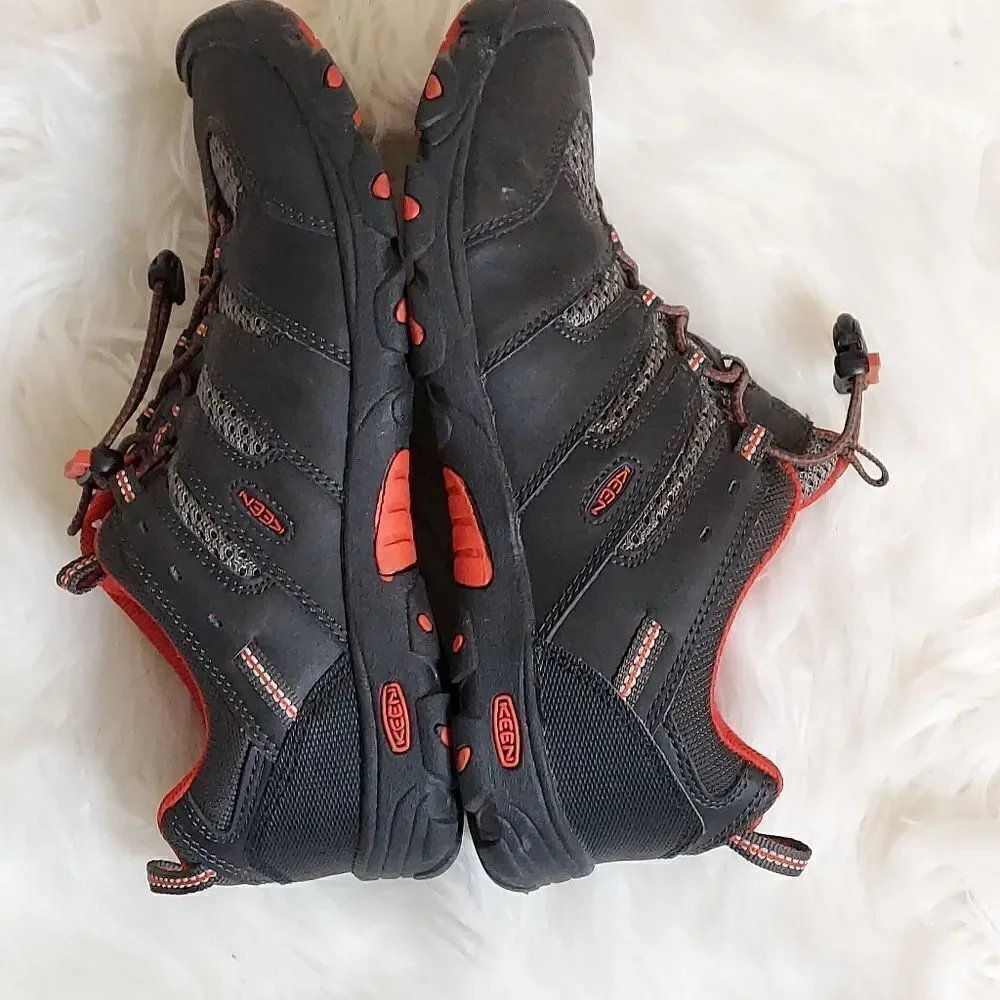 Keen Womens Black And Red Hiking Sneakers‎ Sz.6
